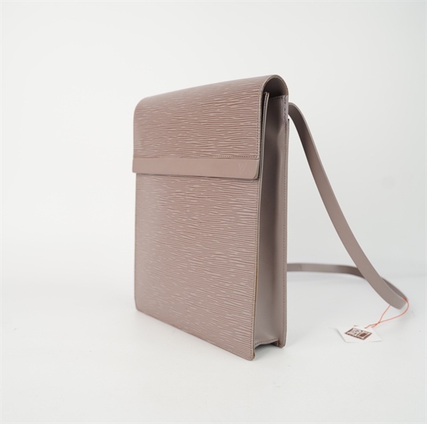 Túi LV chữ nhật màu tím môn size 22 KG+