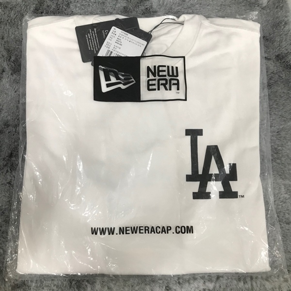 Áo thun LA trắng sz L - A Long live(HP-A940)