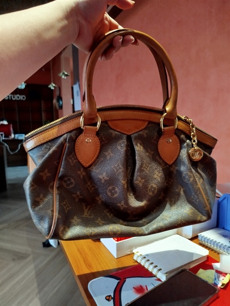 Túi LV hoa nâu dáng vòm KG++