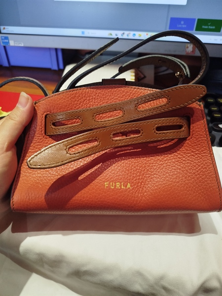 Túi xách Furla nâu cam 20cm KG+