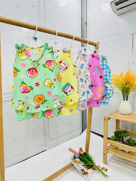 Combo 5 Bộ tole lanh kèm 2 nơ trên vai- quần đùi bé gái TH7