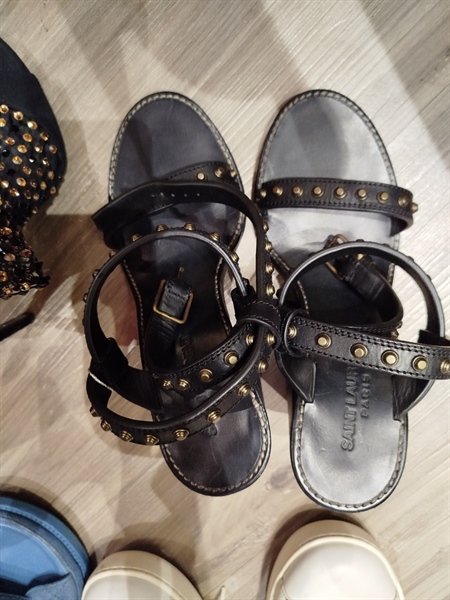 Giày YSL đen đính đinh tán size 36 cao 9p (BQ) KG+