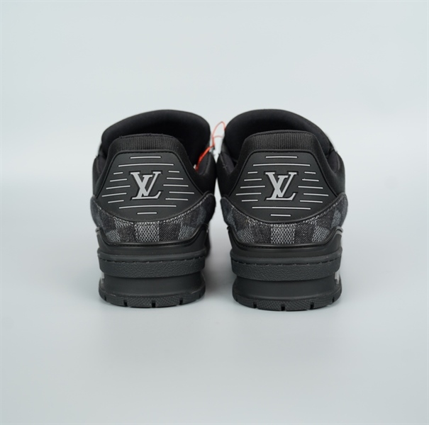 Giày LV đen size 8 (BQ) KG+