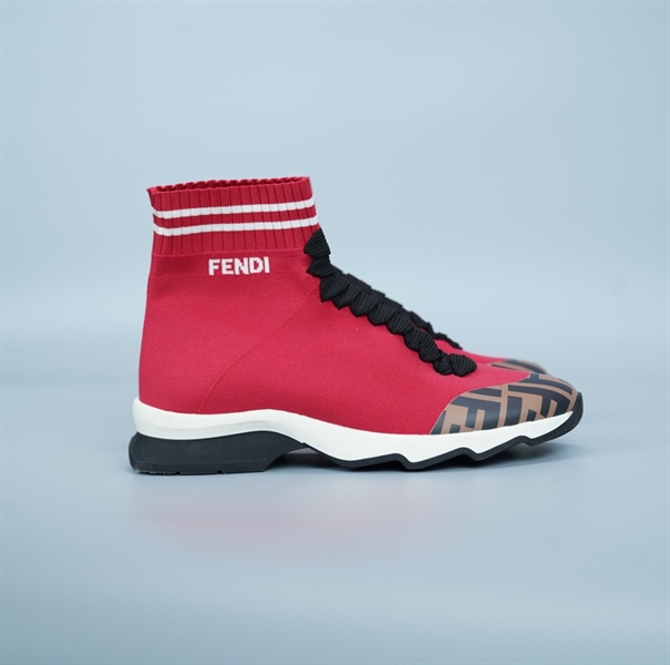 Giày Fendi bốt đỏ size 35 (BQ) KG+