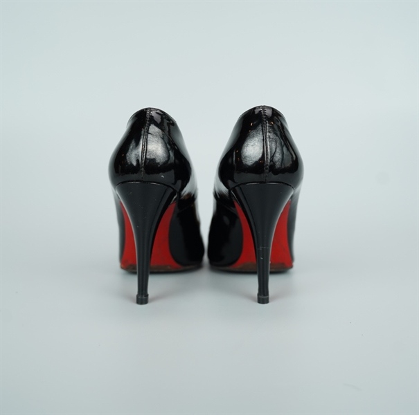Giày Christian Louboutin đen bóng cao 10p size 35 1/2 (BQ) KG+