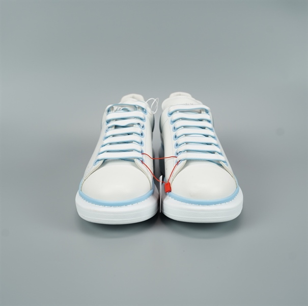 Giày Alexander MC Queen trắng viền xanh dương size 38 1/2 (BQ) KG+
