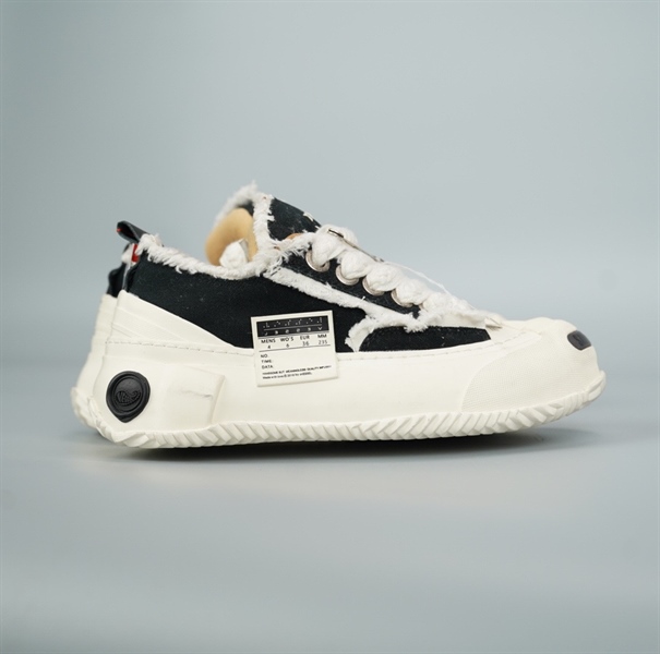 Giày Vessel trắng đen (BQ) KG+