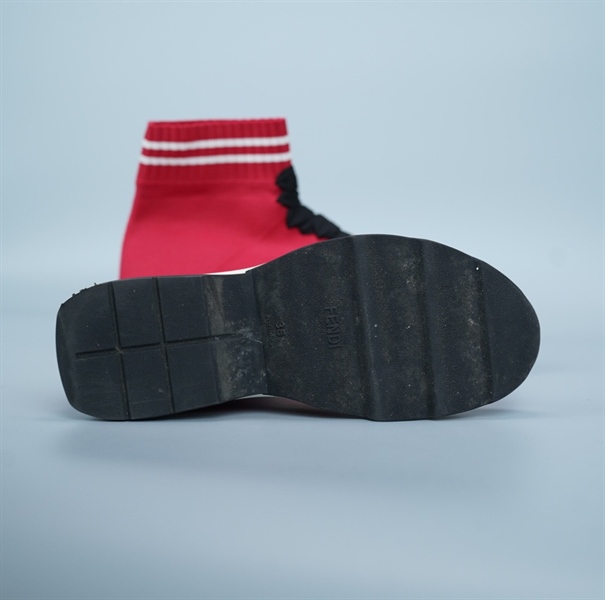 Giày Fendi bốt đỏ size 35 (BQ) KG+