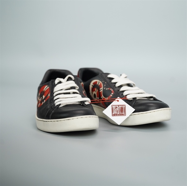 Giày GG đen con rắn đỏ size 7 (BQ) KG+
