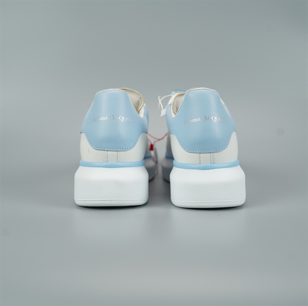 Giày Alexander MC Queen trắng viền xanh dương size 38 1/2 (BQ) KG+