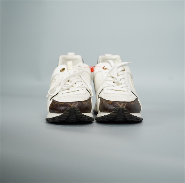 Giày LV trắng viền hoa nâu size 37 (BQ) KG+