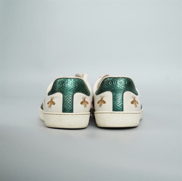 Giày GG trắng con ong ngôi sao size 6 (BQ) KG+