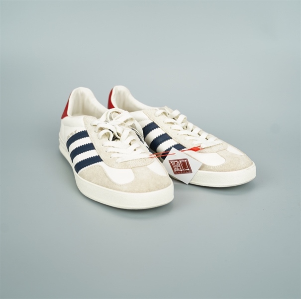 Giày GG gazelle trắng đỏ size 7 (BQ) KG+