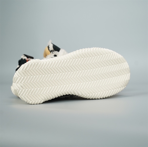 Giày Vessel trắng đen (BQ) KG+