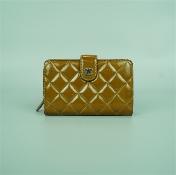 Ví Chanel nâu bóng gập 2 (BQ) KG+