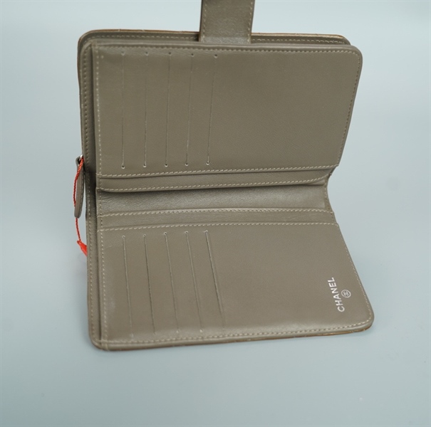 Ví Chanel nâu bóng gập 2 (BQ) KG+