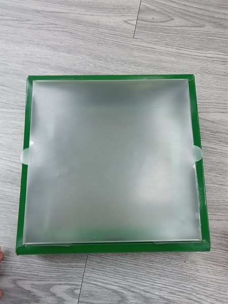 Hộp quà vuông xanh