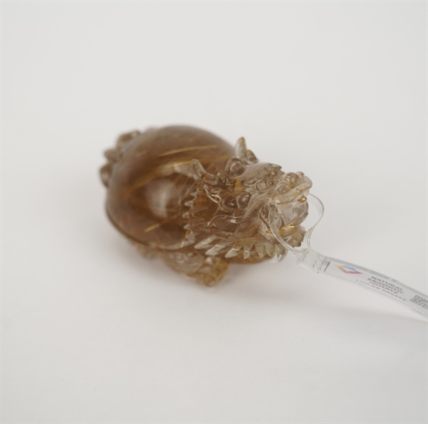 Cụ long quy thạch anh tóc vàng 365472 +