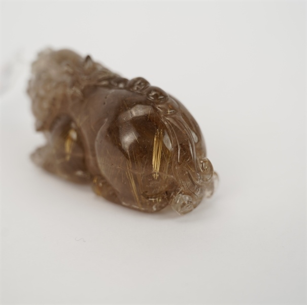 Cụ Tỳ Hưu tich tà thạch anh tóc vàng 692298 +