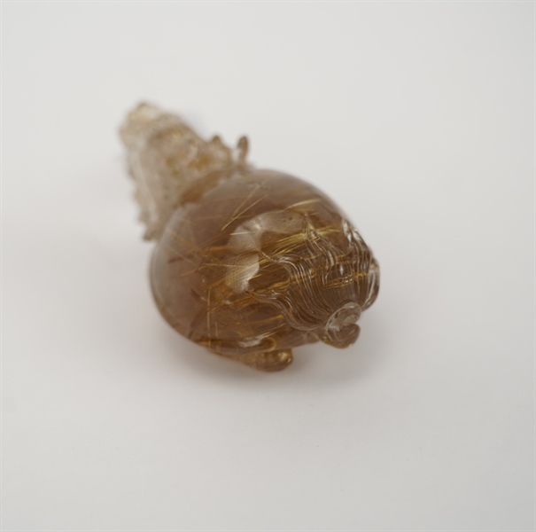 Cụ long quy thạch anh tóc vàng 365472 +