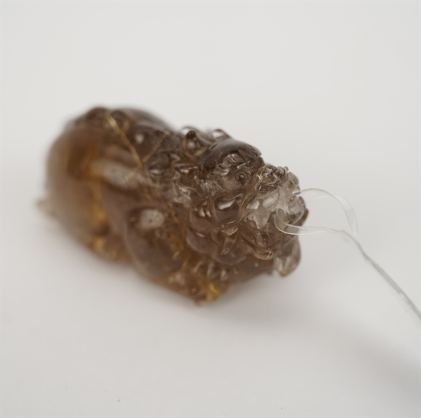 Cụ Tỳ Hưu tich tà thạch anh tóc vàng 692298 +