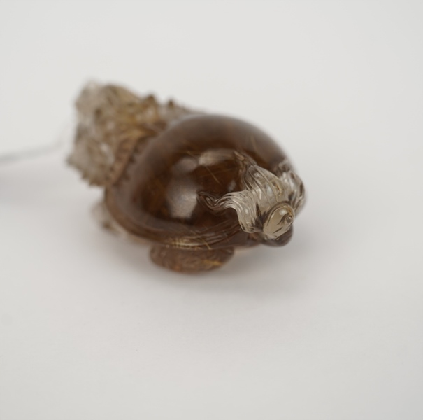 Cụ long quy thạch anh tóc vàng 383445 +