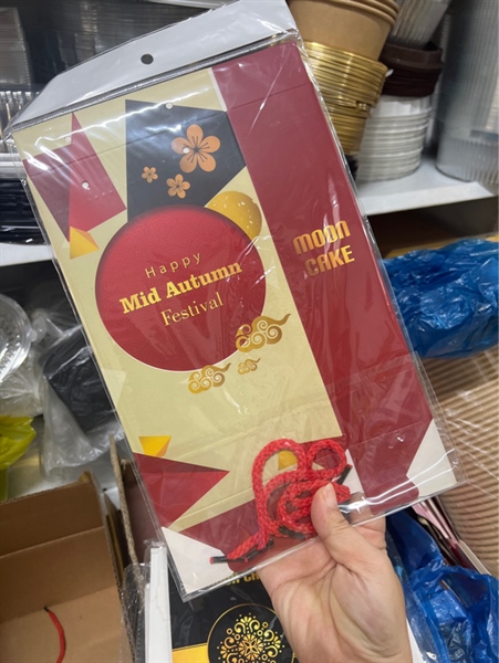 Hộp giấy trung thu 2 bánh 200-250gr đứng