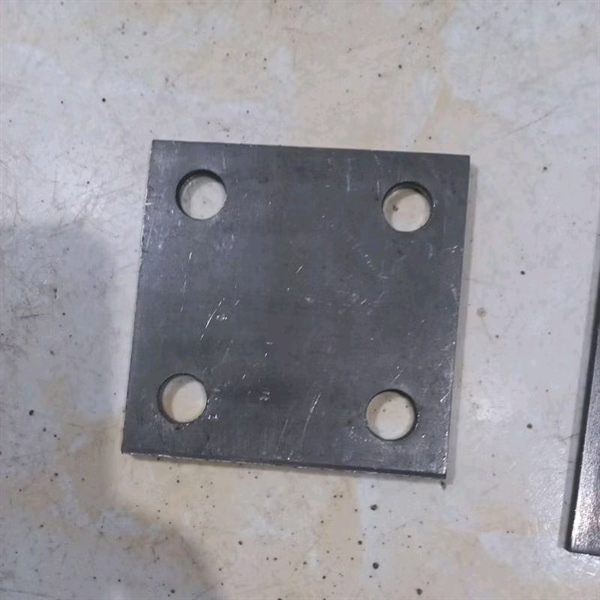 Bản mã vuông 4lỗ 1T