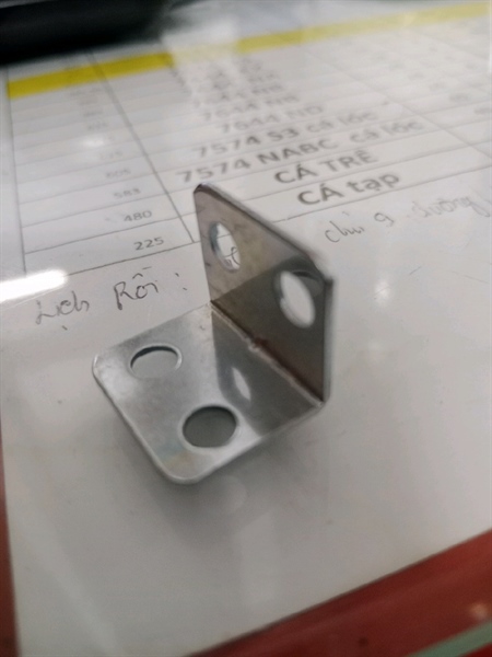 Bát 2F 2 lỗ số 45