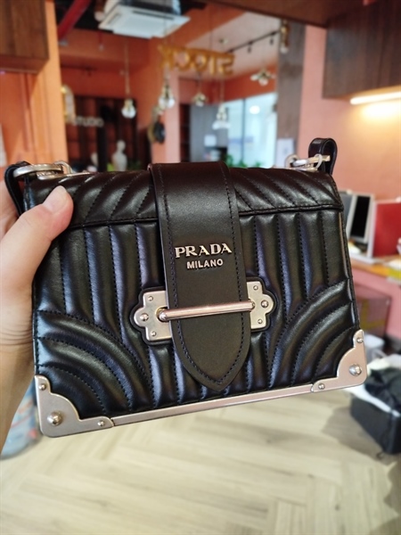Túi Prada màu đen size 20 (HC) +