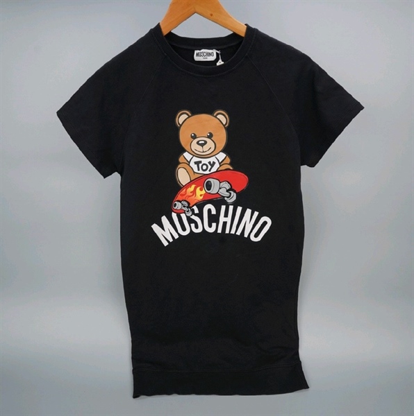 Áo Thun Moschino đen phom dài in hình gấu (BQ) KG+