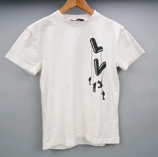 Áo thun LV trắng in chữ LV 4 người (BQ) KG+