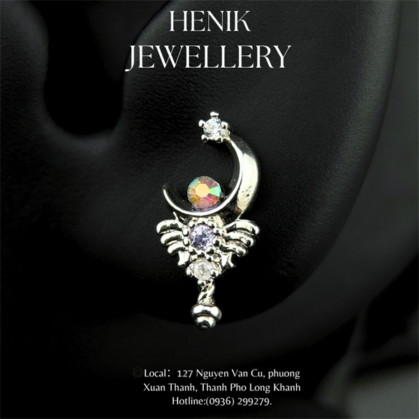 5.8 CRESCENT MOON STAFF EARRINGS - STAINLESS STEEL x ALLOY