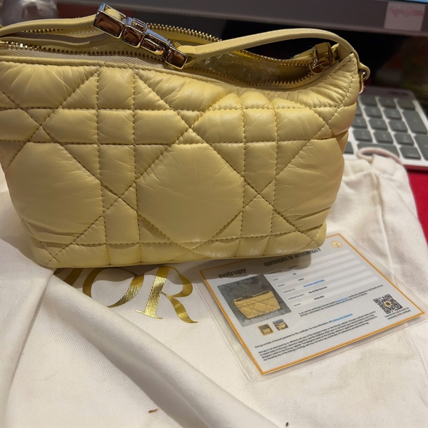 Túi Dior vàng size 15cm KG+