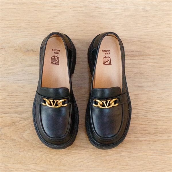 Giày Chunky Moca khóa đồng