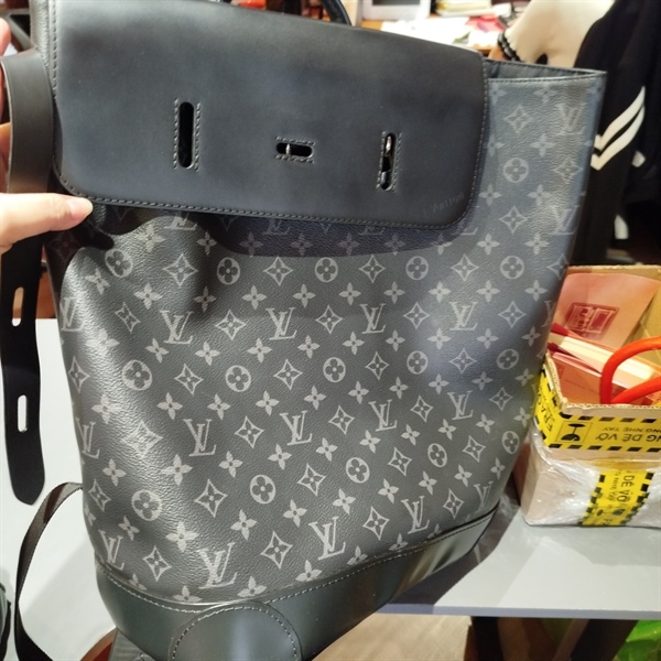 Balo LV hoa đen (TB) +