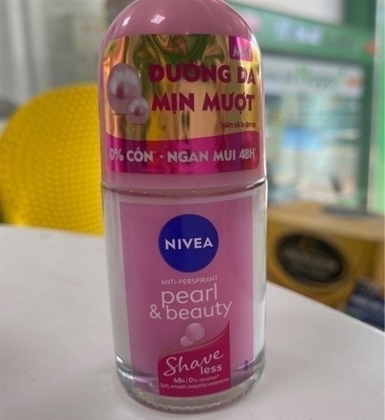 Lăn Ngăn Mùi Nữ Nivea Ngọc Trai Pearl & Beauty Đẹp Quyến Rũ 25ml