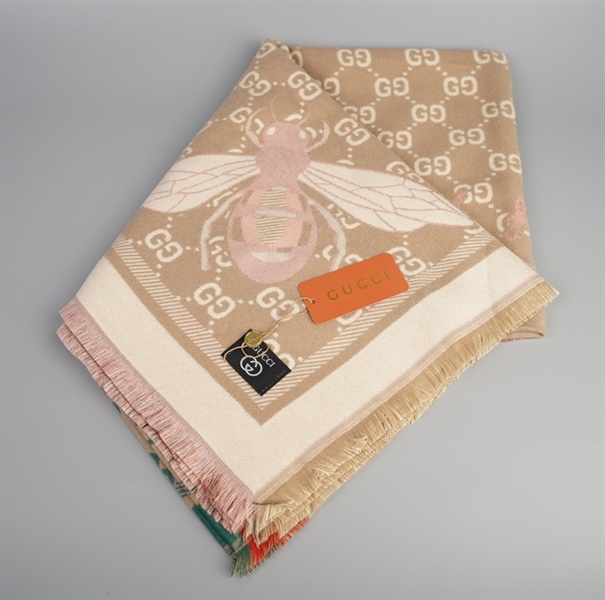 Khăn GG nâu logo ++