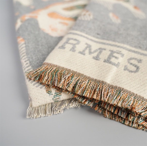 Khăn Hermes xanh ++