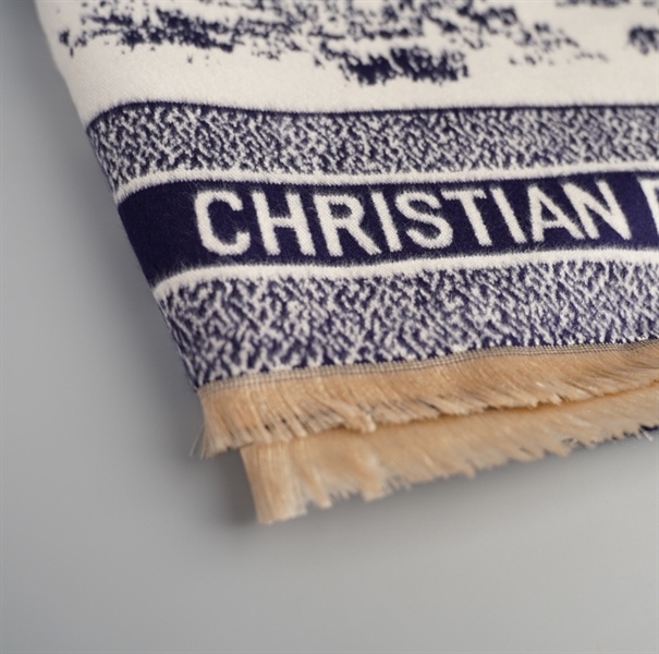 Khăn Dior xanh đen ++