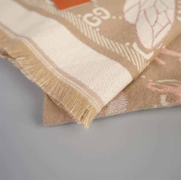 Khăn GG nâu logo ++