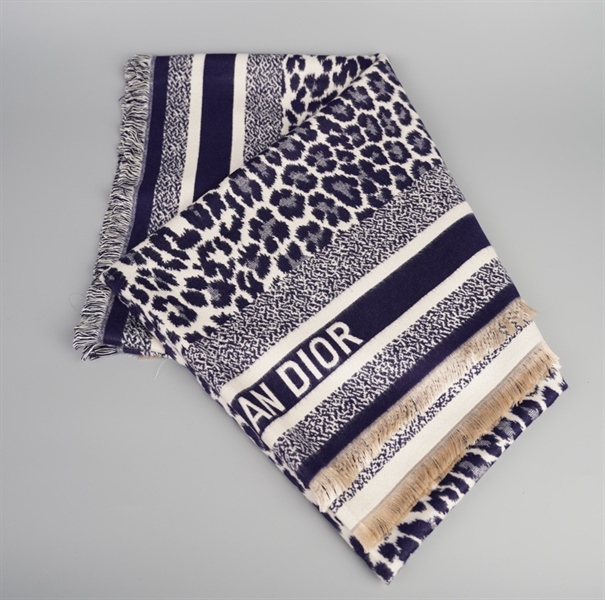 Khăn Dior xanh đen da báo ++