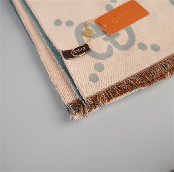 Khăn GG hồng xanh ++