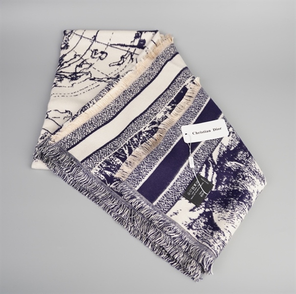 Khăn Dior xanh đen phong cảnh ++