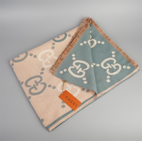 Khăn GG hồng xanh ++