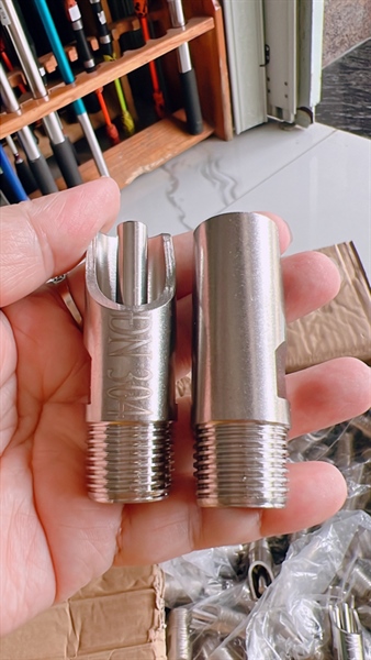 Núm uống 21 inox 304