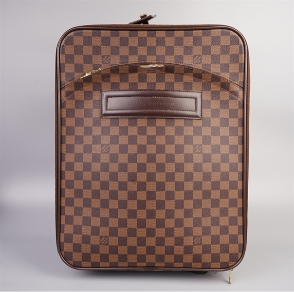 Vali LV ô vuông đen KG+