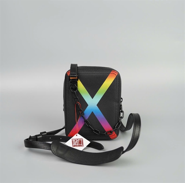 Túi LV đeo chéo đen X size 12 (HC) +