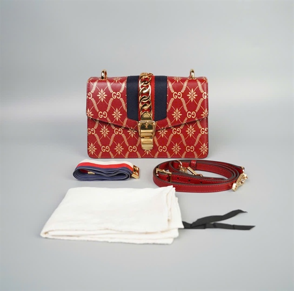 Túi GG Sylvie đỏ (F032512584) size 26 (TB)+