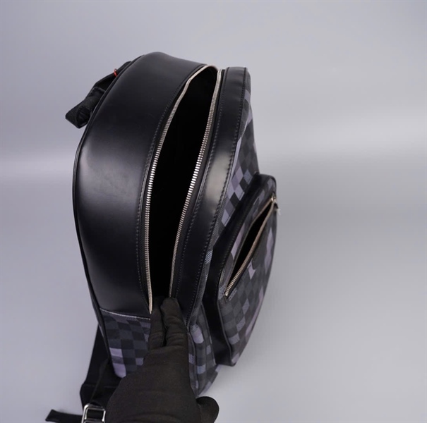 Balo LV ô vuông đen (TB)